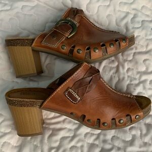Pikolinos shoes